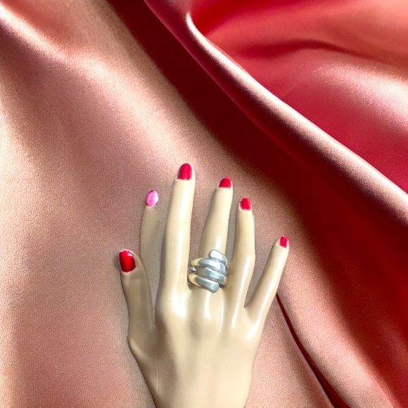 Sterling silver ring made in Mexico - Picture 1 of 5